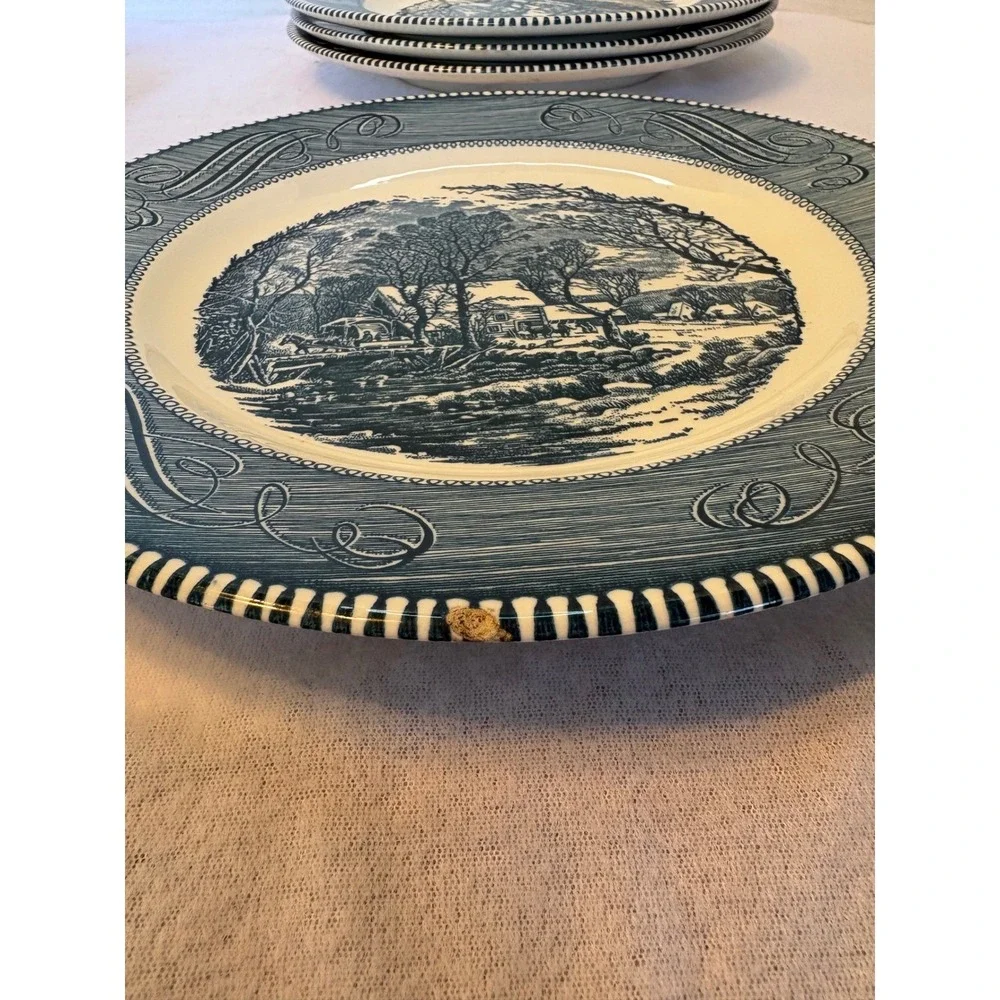 Royal China courier and eyes